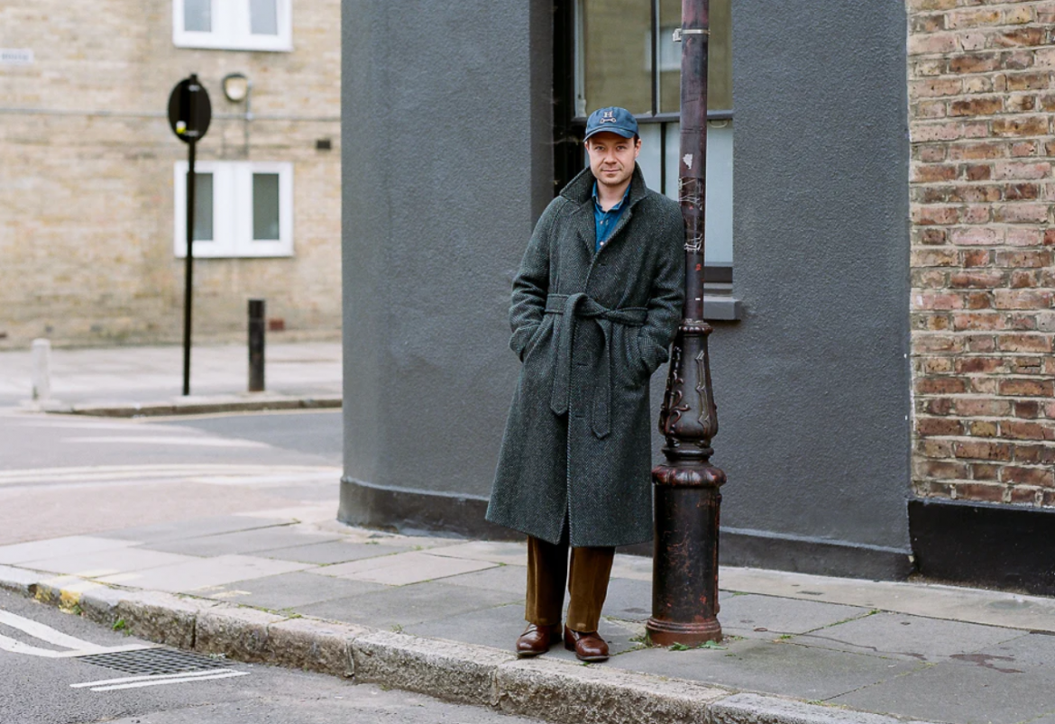 Styling a Raglan Coat for Different Occasions: Tips and Ideas